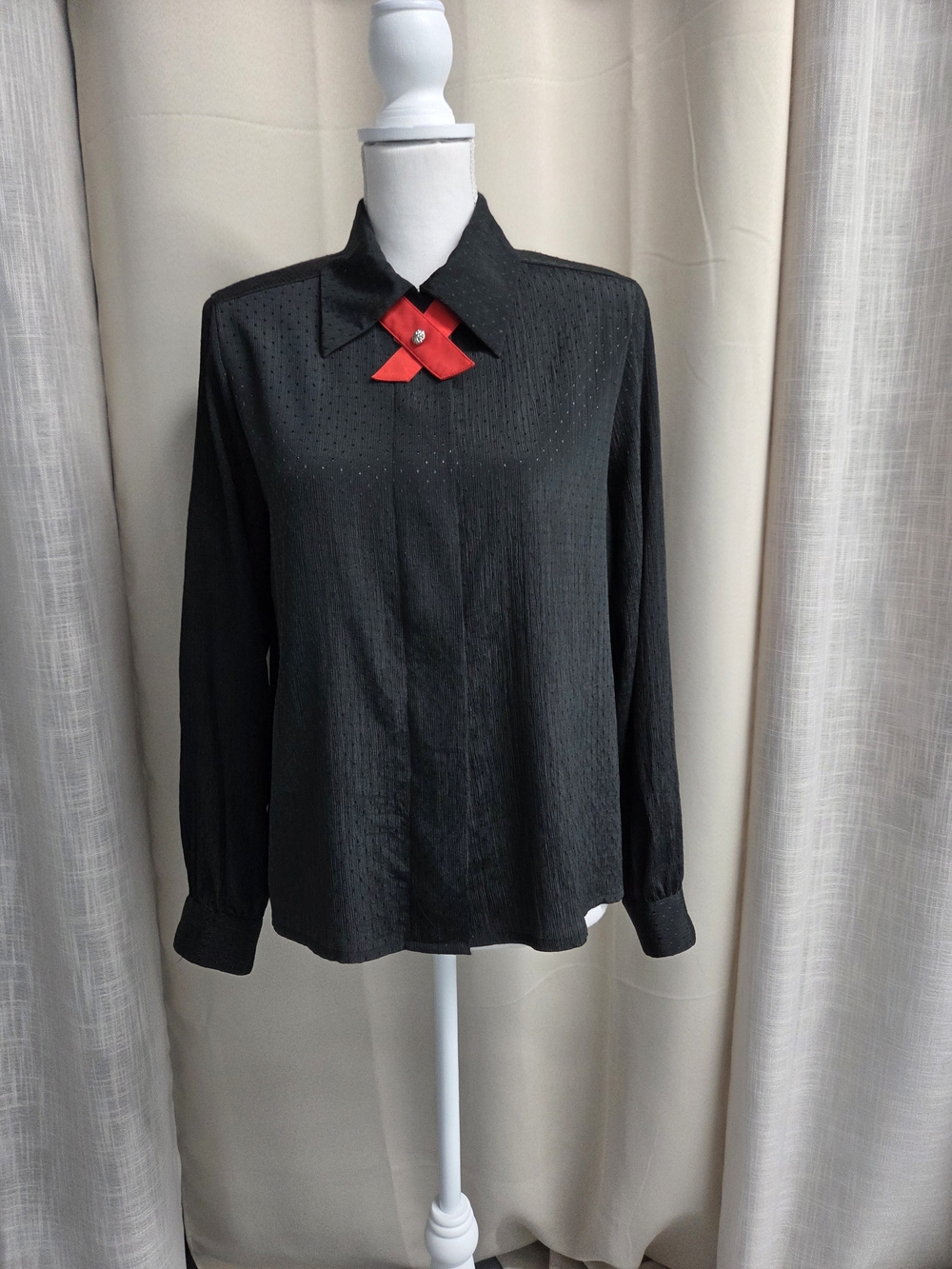 VTG Jordan Petite Black Long-Sleeve Blouse Red Ribbon Accent 80s Size 8